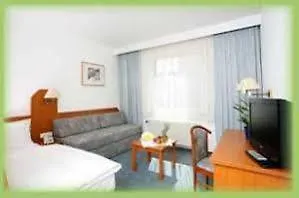 Hotel & Restaurant Zum Starenkasten فندق 3*
